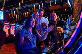 iwbet 2025 apk ငွေသွင်းပြီး ဘောလုံးနှင့် Esports ကစားနိုင်သောမြင်ကွင်း